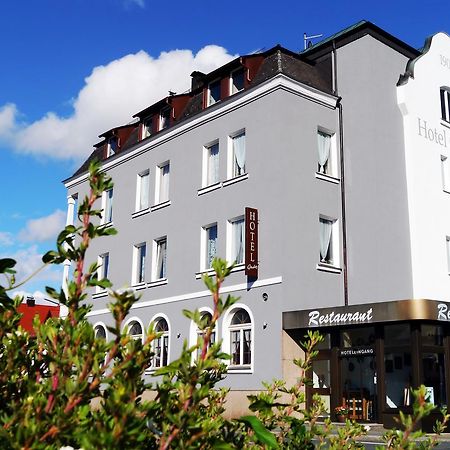 Hotel Grader Нойщад ан дер Валднаб Екстериор снимка