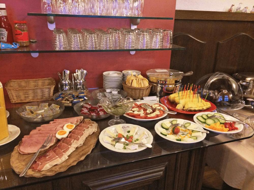 Hotel Grader Нойщад ан дер Валднаб Екстериор снимка