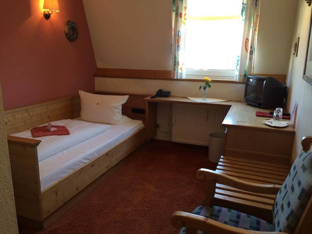 Hotel Grader Нойщад ан дер Валднаб Екстериор снимка